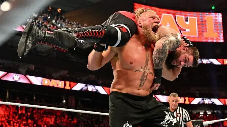 Brock Lesnar F5 Kevin Owens Day 1.jpg