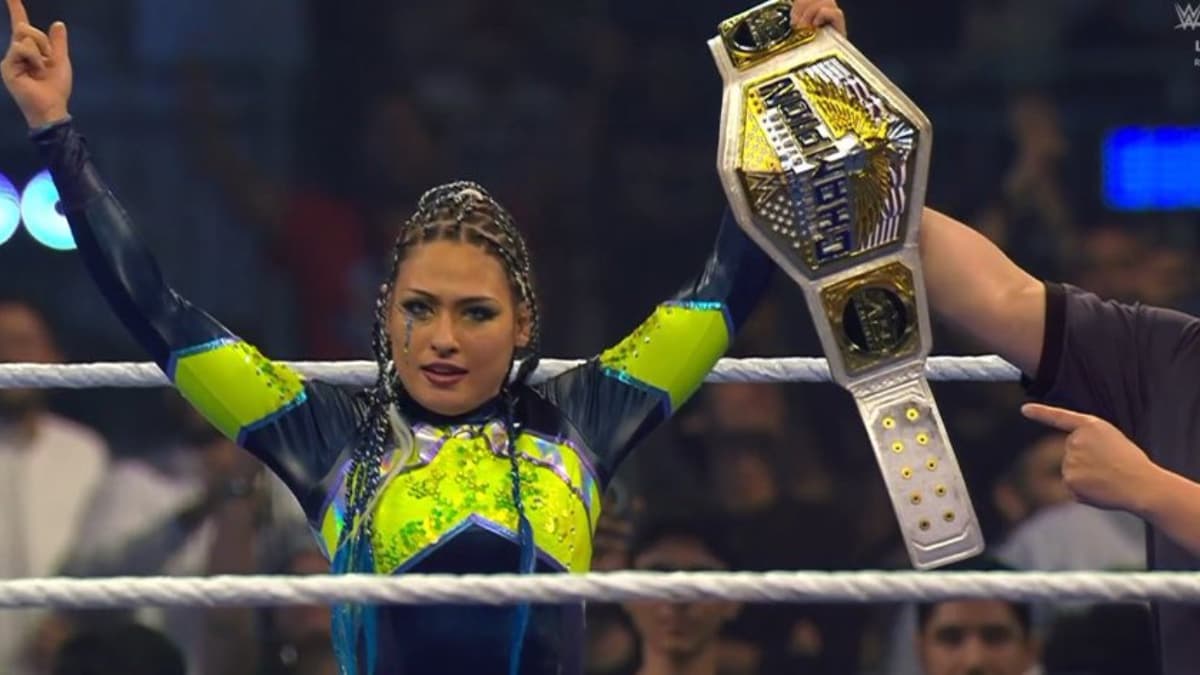 Giulia with US Title