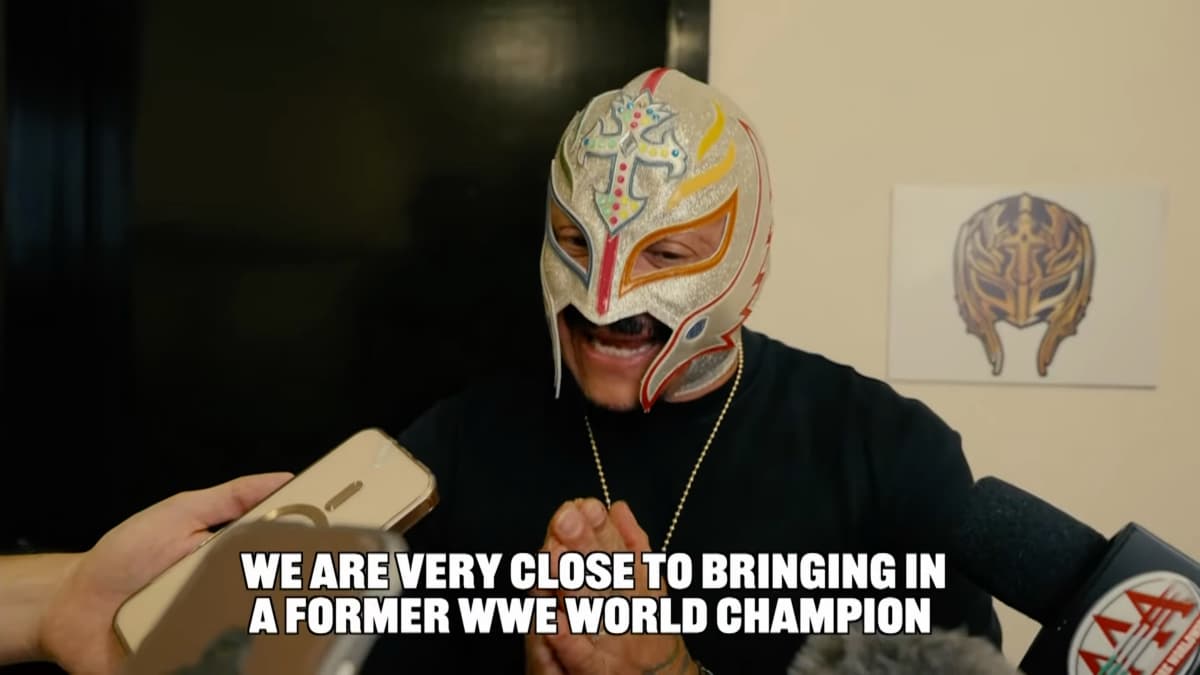 Rey Mysterio cutting a promo in AAA backstage