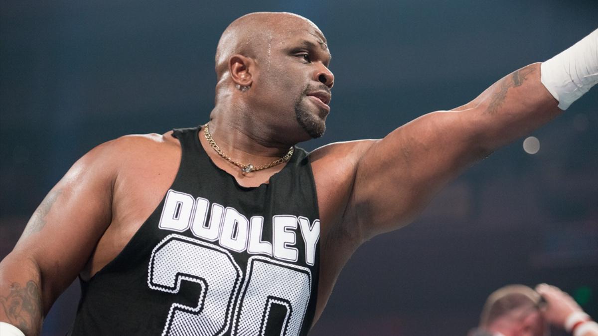D-Von Dudley pointing
