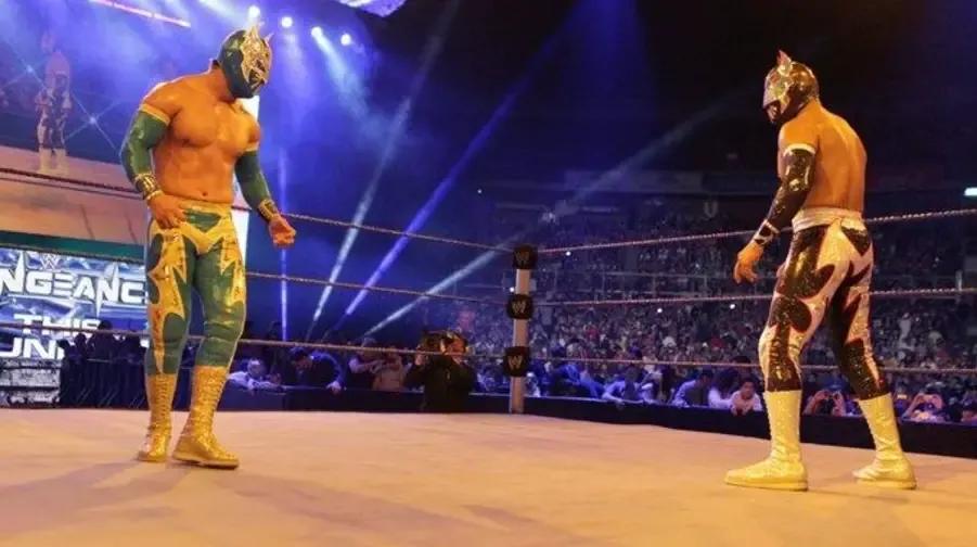 Sin cara v sin cara october 2011