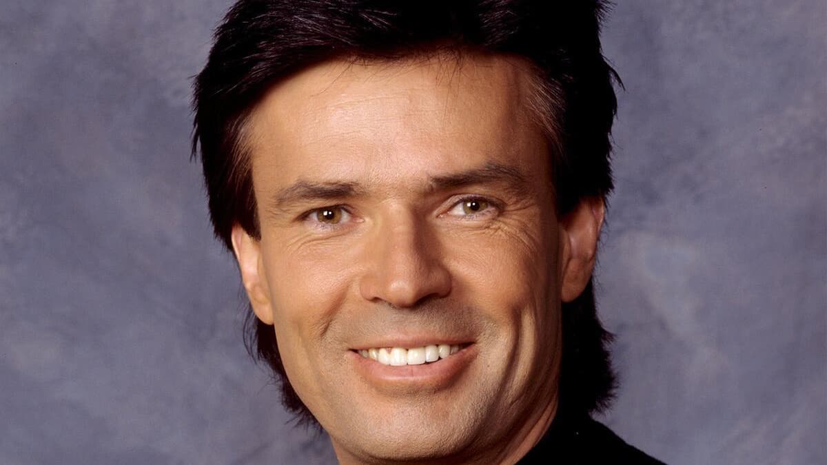 Headshot of a young-looking Eric Bischoff in the early 1990s