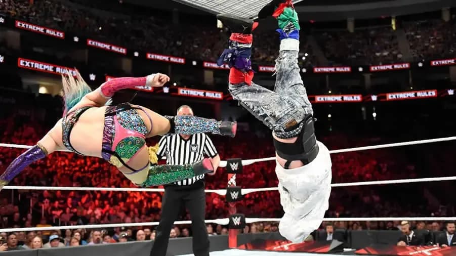 https://cultaholic.com/files/images/2902291fb56c9e58a0eb1a3316c133068880c854-asuka-james-ellsworth.jpg