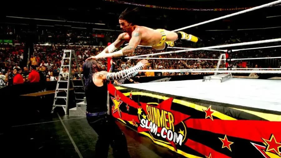 https://cultaholic.com/files/images/59642ffeb196a699ee391127a30d0231287af2ec-Jeff-Hardy-CM-Punk.jpg