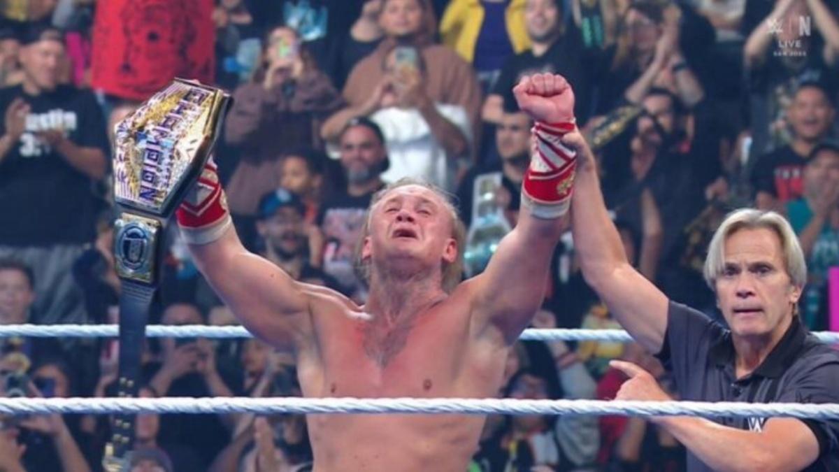 Ilja Dragunov celebrating as United States Champion