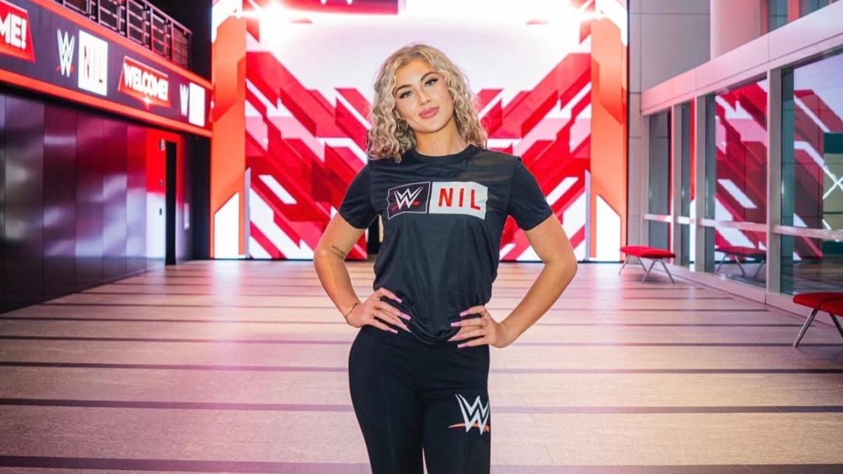 Meghan Walker in WWE NIL t-shirt