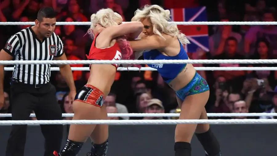 https://cultaholic.com/files/images/cc04365dd6a39c34e669470494804efb03e57842-Alexa-Bliss-Charlotte-Flair.jpg