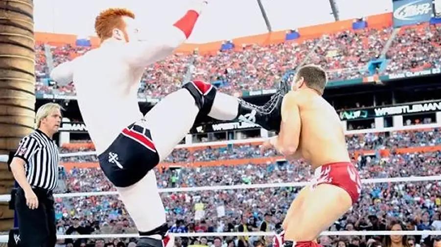 https://cultaholic.com/files/images/e6e1a189716bbe84de5cd11c89a2feab9ad1c3ed-daniel-bryan-sheamus-wrestlemania-28.jpg